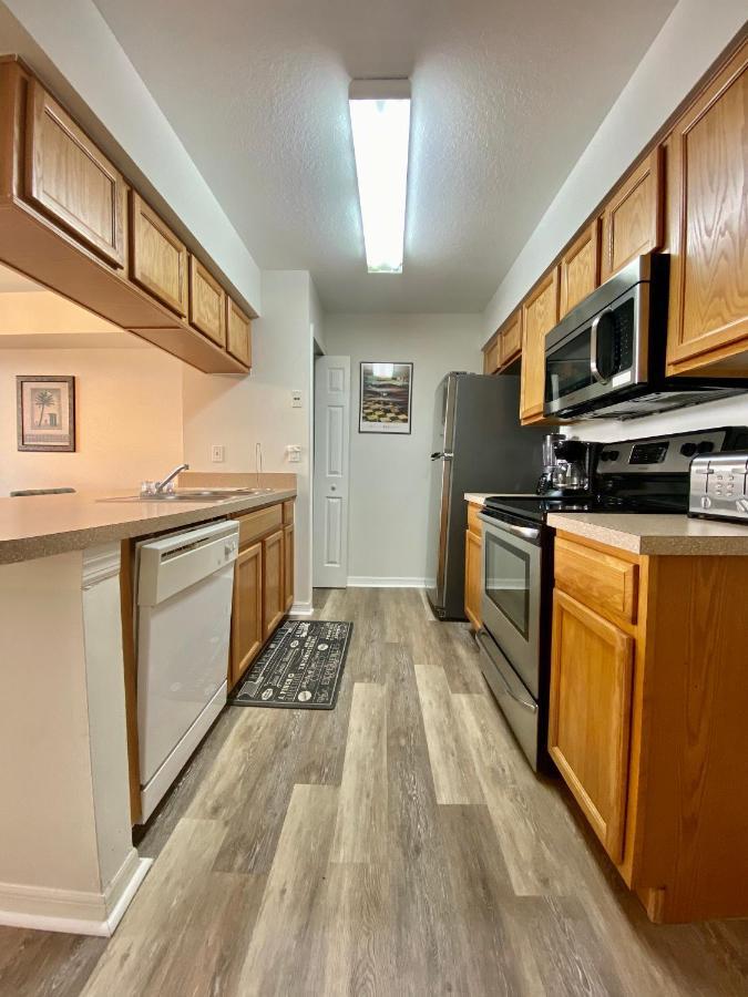 Grand Superior 3br Near Parks Apartment